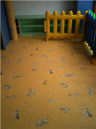 胶南库贝尔游泳馆