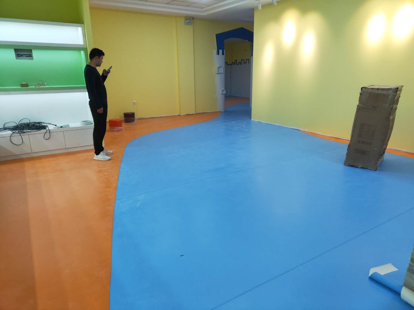 迎春乐乳液展厅